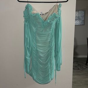 Off shoulder super cute dress